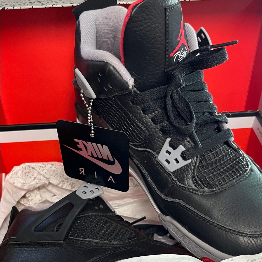 Jordan Box with Red Jumpman on Speckled Gray 8/31/23